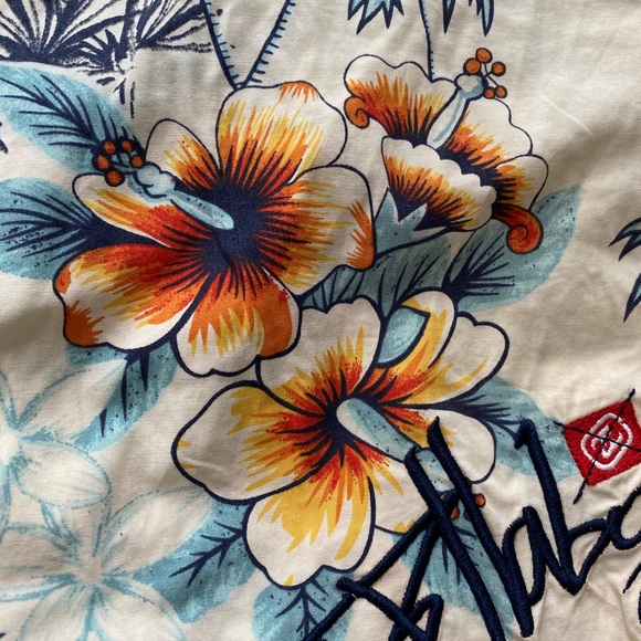 Billabong board shorts - like new! 90s beach vibe - Picture 6 of 6